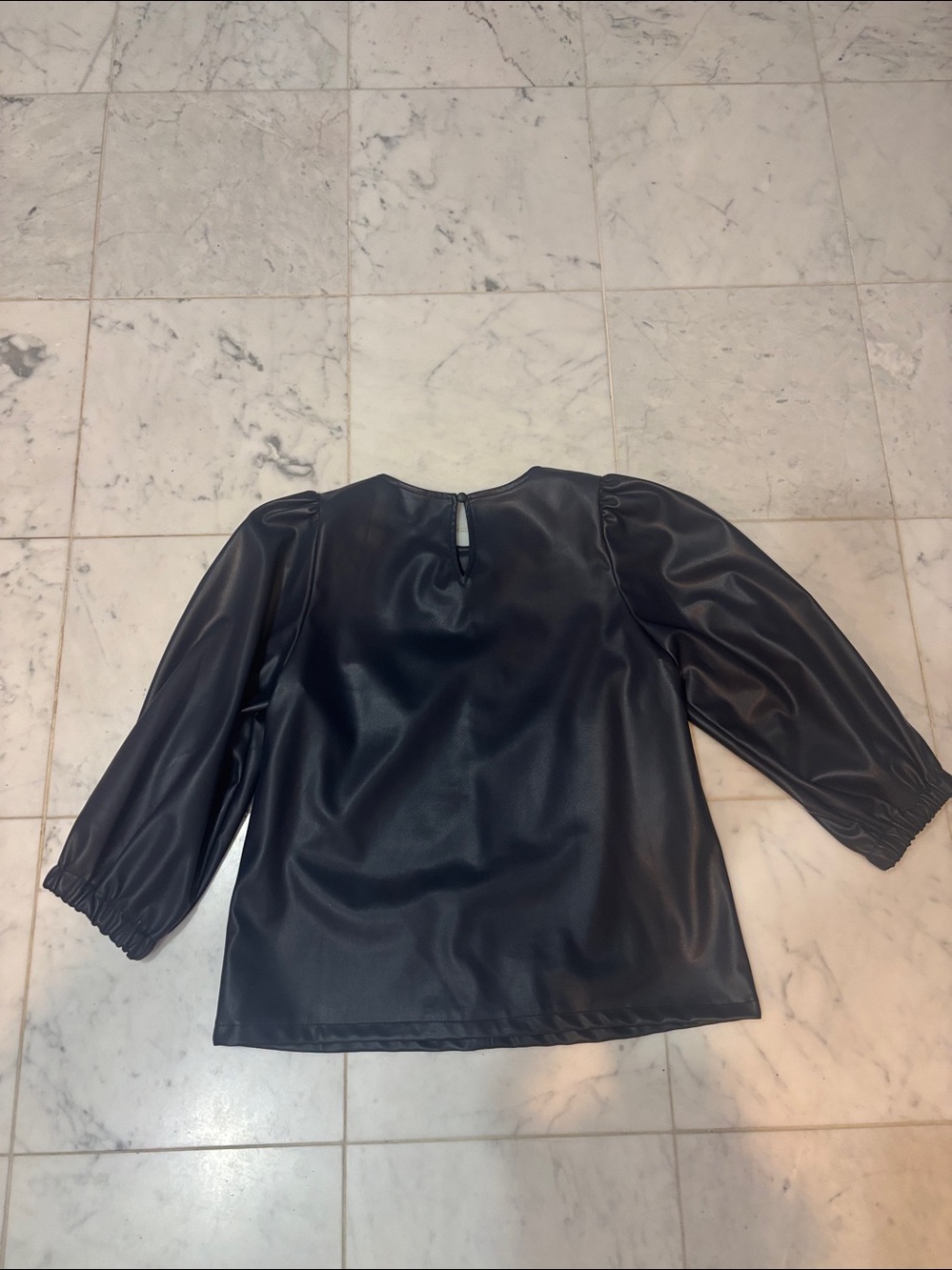 THML NAVY FAUX LEATHER TOP - Picture 2 of 3